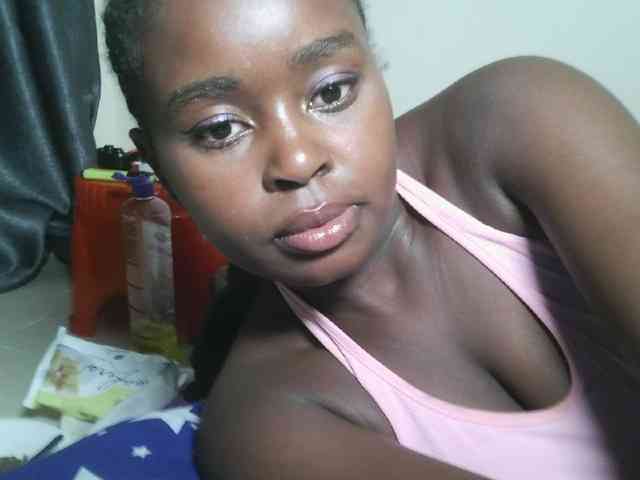 Spiceynelly webcam