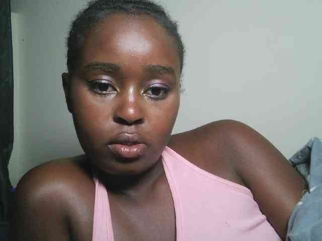 Spiceynelly webcam