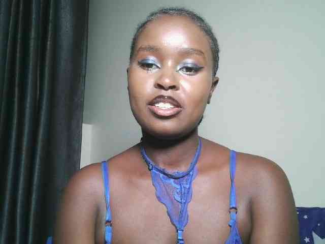Spiceynelly webcam