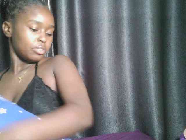 Modella: Spiceynelly