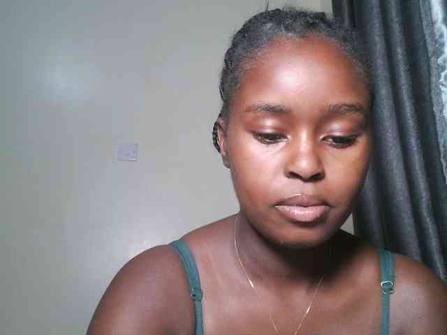 Spiceynelly webcam