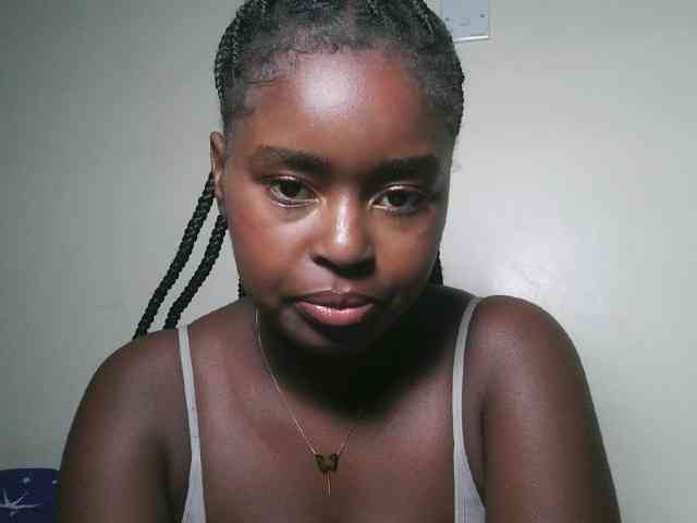 Spiceynelly webcam