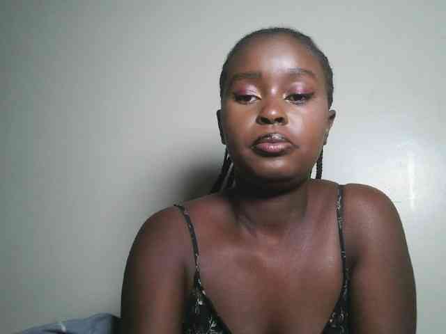 Spiceynelly webcam