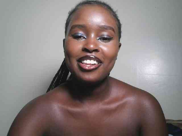 Spiceynelly webcam