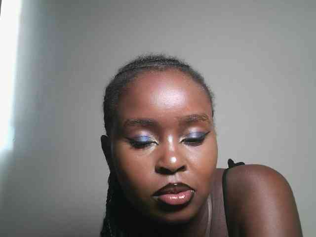 Spiceynelly webcam