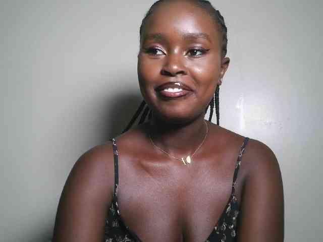 Modella: Spiceynelly