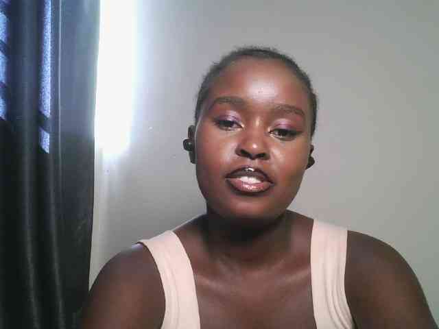 Spiceynelly webcam
