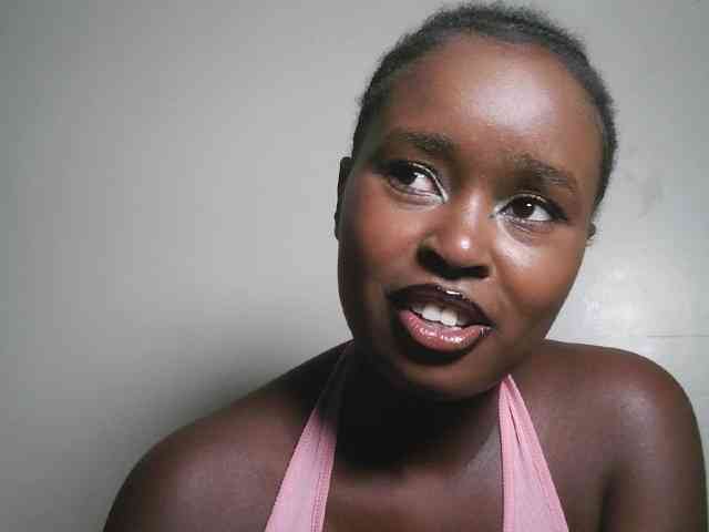 Spiceynelly webcam