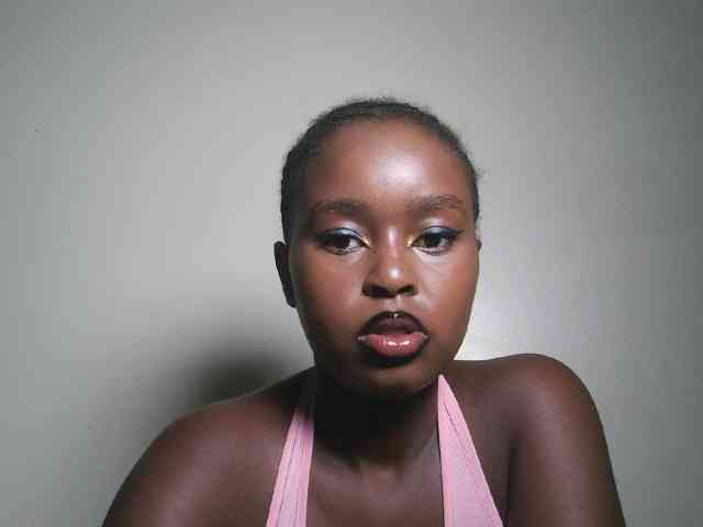 Spiceynelly webcam