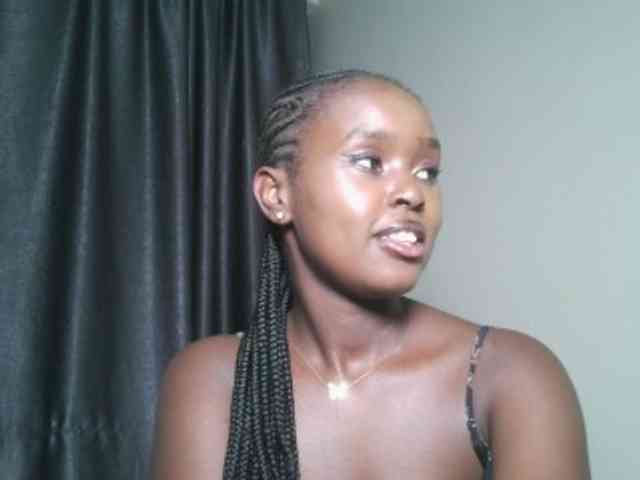 Modella: Spiceynelly