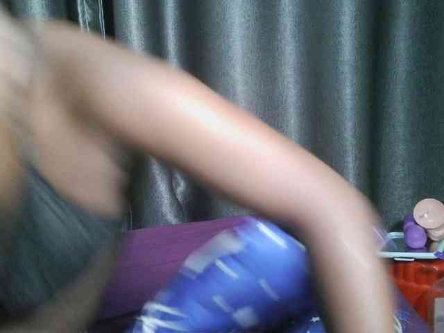 Spiceynelly webcam