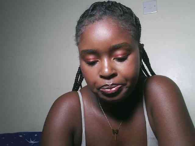 Spiceynelly webcam