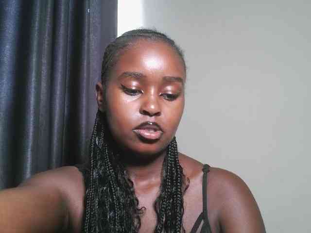 Spiceynelly webcam