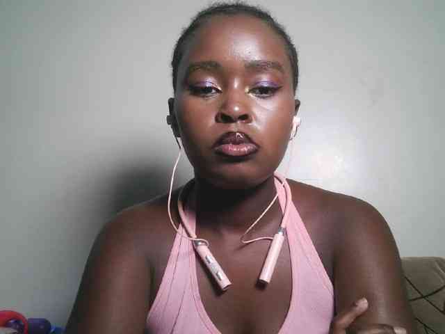 Spiceynelly webcam