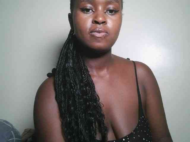 Spiceynelly webcam