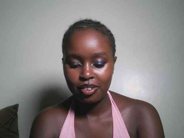 Spiceynelly webcam