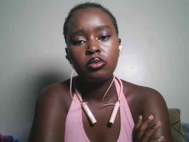 Spiceynelly webcam