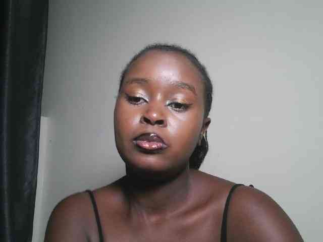 Spiceynelly webcam