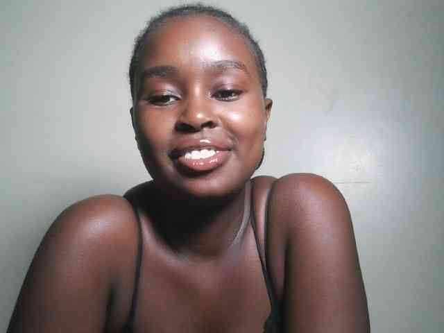 Spiceynelly webcam