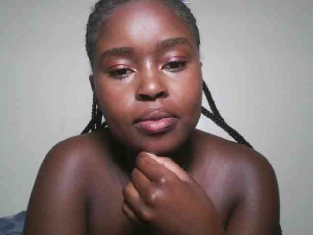 Spiceynelly webcam
