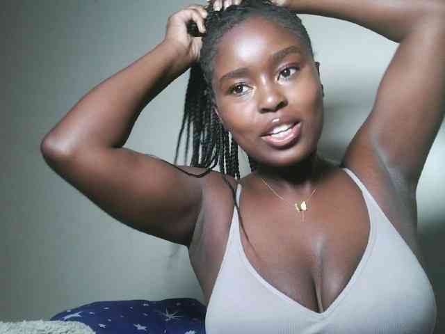Spiceynelly webcam