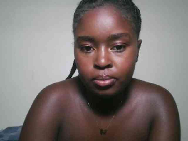 Spiceynelly webcam