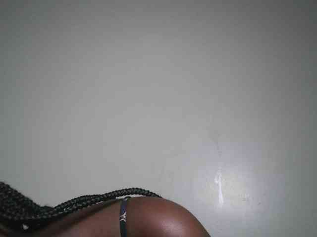 Modella: Spiceynelly