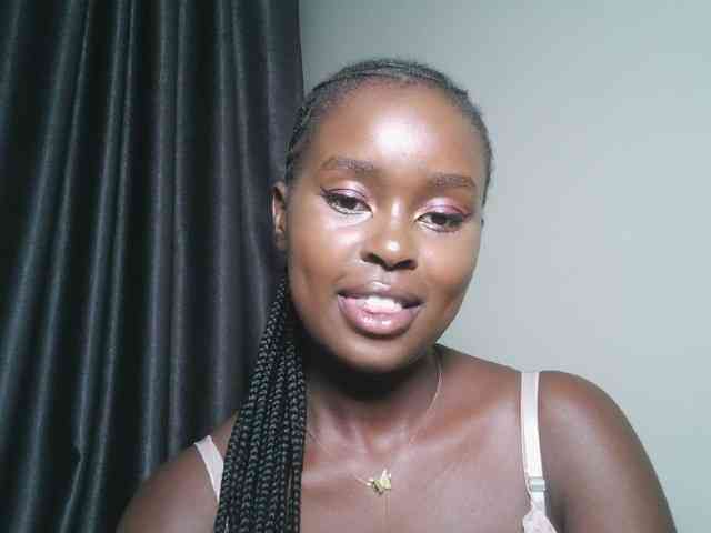 Spiceynelly webcam