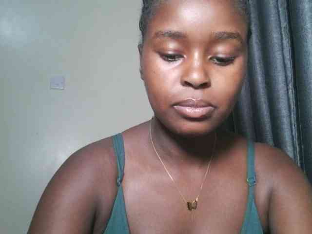 Spiceynelly webcam