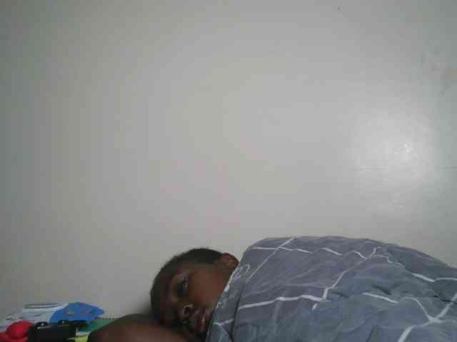 Spiceynelly webcam
