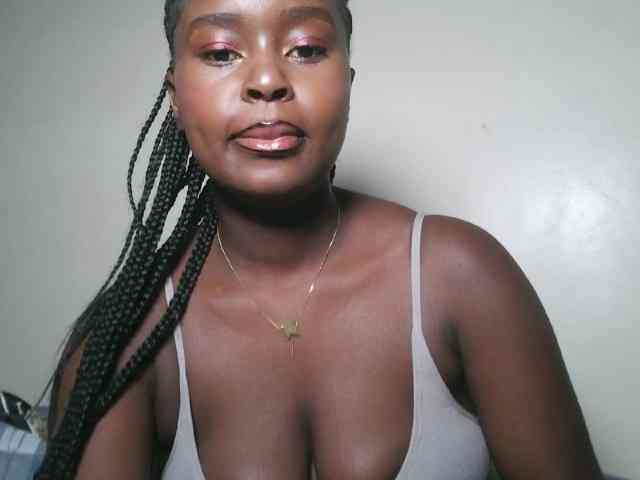 Spiceynelly webcam