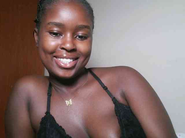 Spiceynelly webcam
