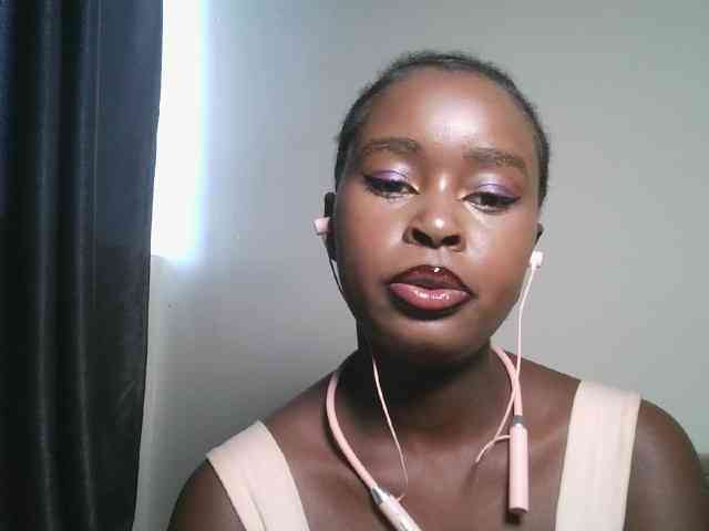 Spiceynelly webcam