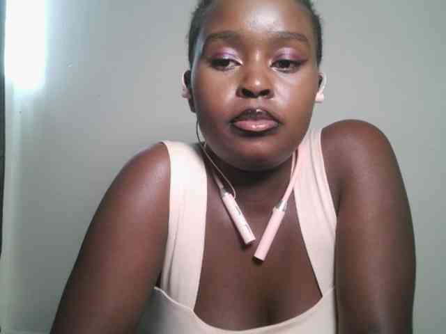 Spiceynelly webcam