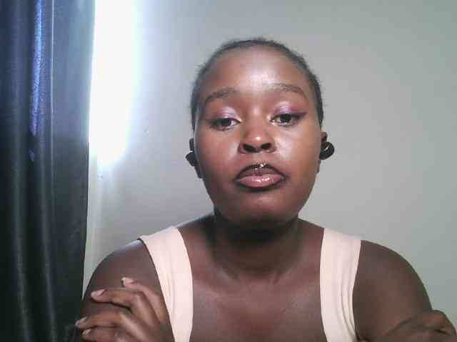 Spiceynelly webcam