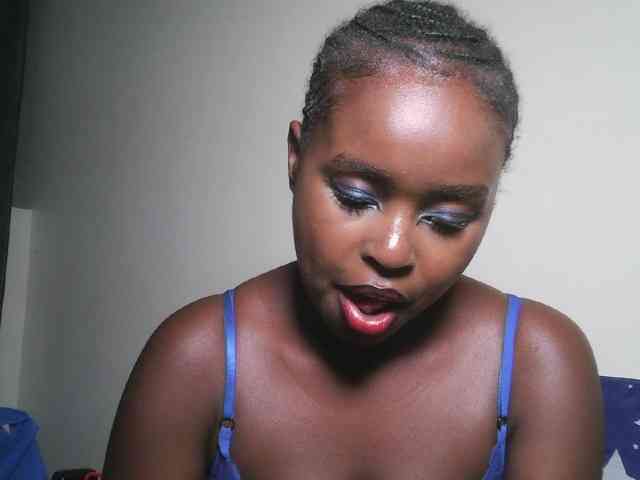 Spiceynelly webcam