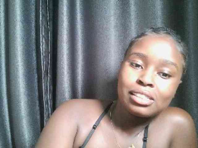 Spiceynelly webcam