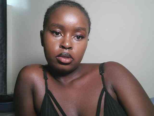 Spiceynelly webcam