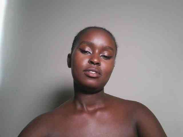 Spiceynelly webcam