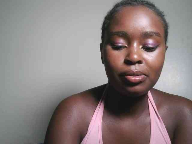 Spiceynelly webcam