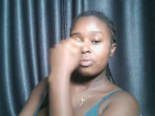 Spiceynelly webcam