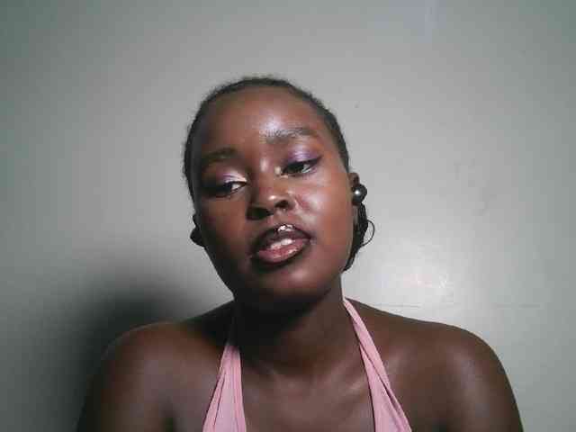 Spiceynelly webcam