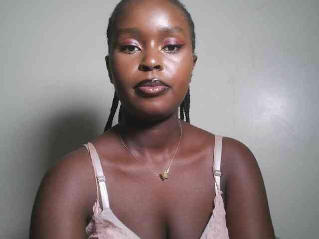 Spiceynelly webcam