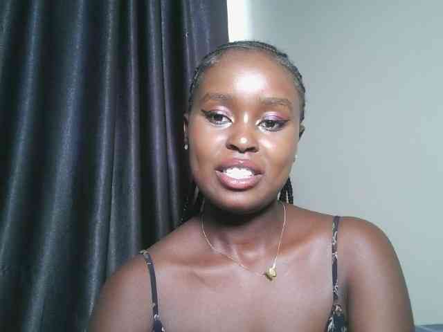 Modella: Spiceynelly