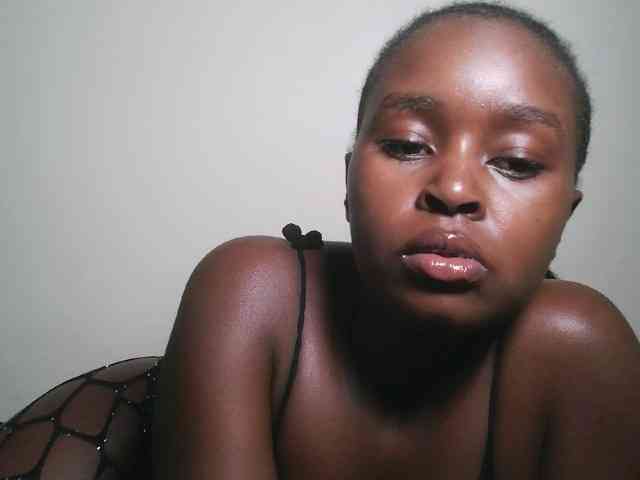 Spiceynelly webcam