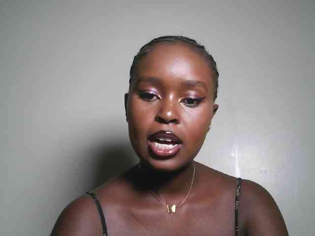 Modella: Spiceynelly