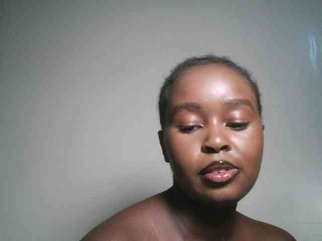 Spiceynelly webcam