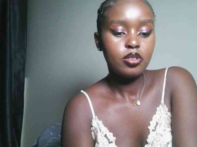 Modella: Spiceynelly