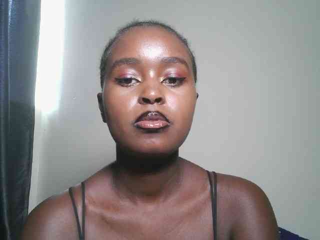 Spiceynelly webcam
