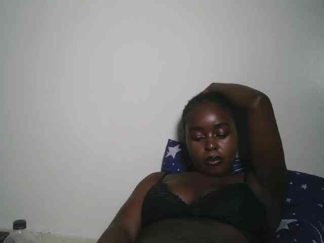 Spiceynelly webcam